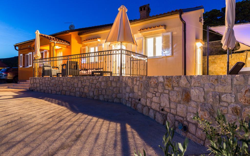 הוילה Miholascica Hacienda Babina מראה חיצוני תמונה
